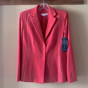 Garfield & Marks button blazer